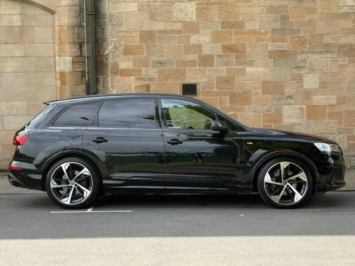2022-audi-q7-30-55-tfsi-black-edition-big-29
