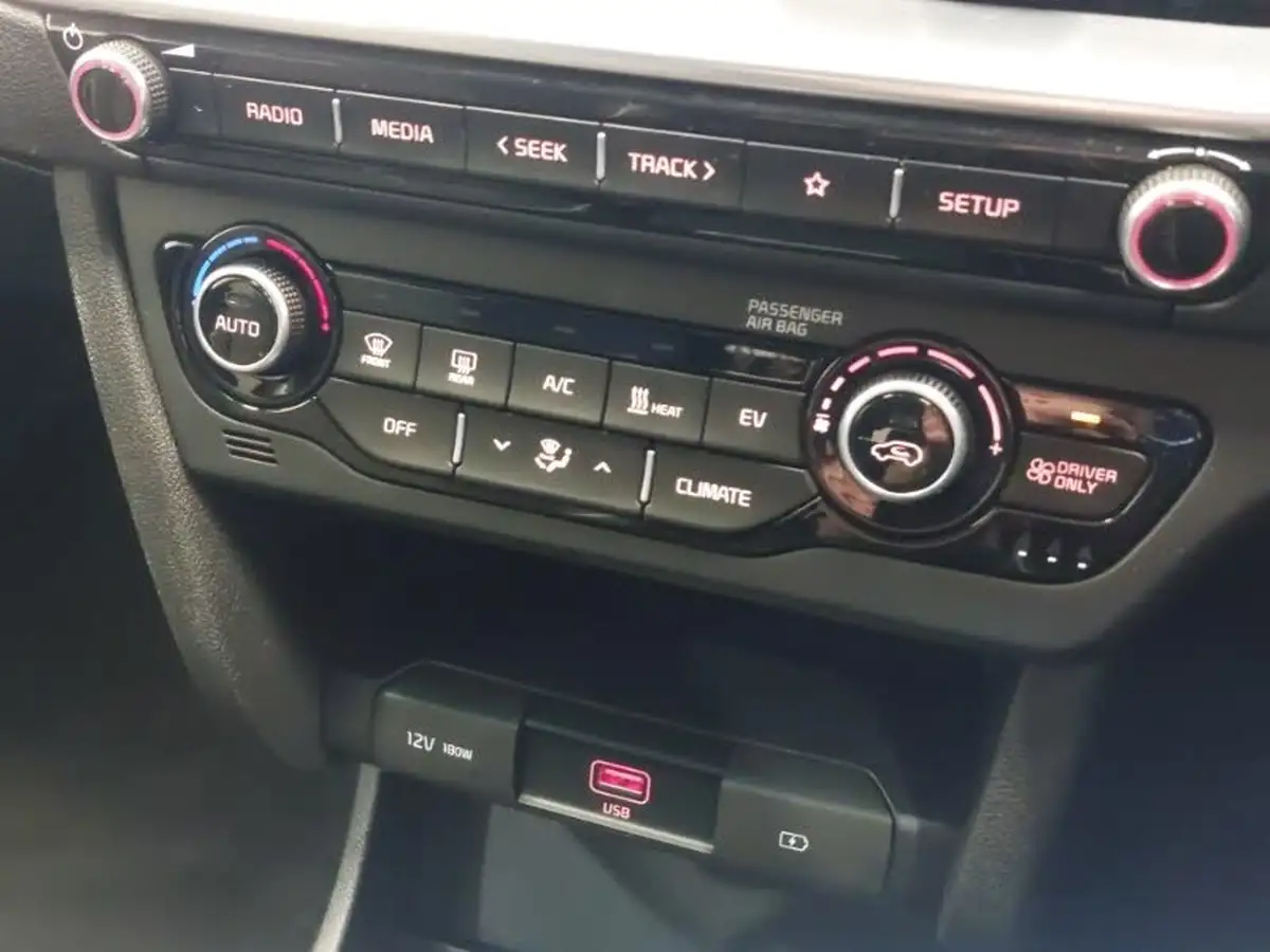 2022-kia-e-niro-ev-2-134bhp-39-big-12
