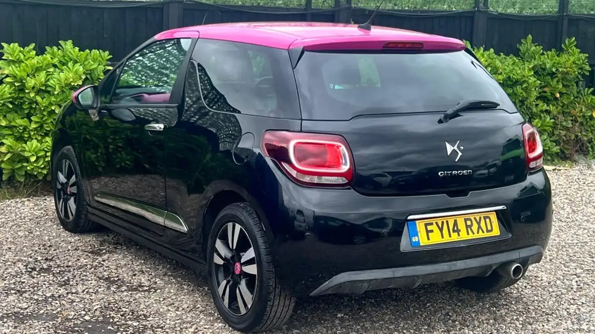 2014-citroen-ds3-16-dstyle-pink-big-16