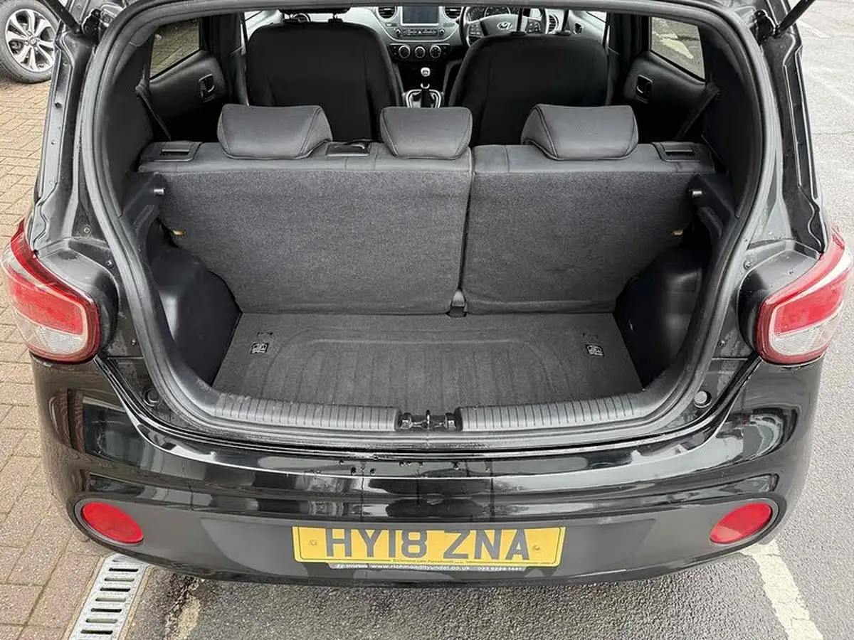 2018-hyundai-i10-10-go-se-66ps-big-21