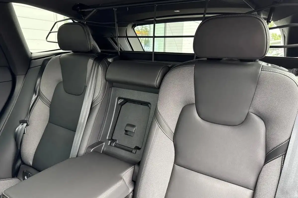 2023-volvo-xc60-20td-b4-plus-big-18