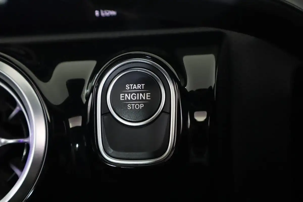 2022-mercedes-benz-cla-13-cla-250e-amg-line-premium-plus-night-edition-coupe-4d-big-51