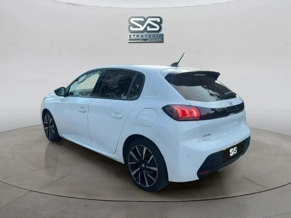 2020-peugeot-208-12-puretech-allure-premium-100bhp-big-4