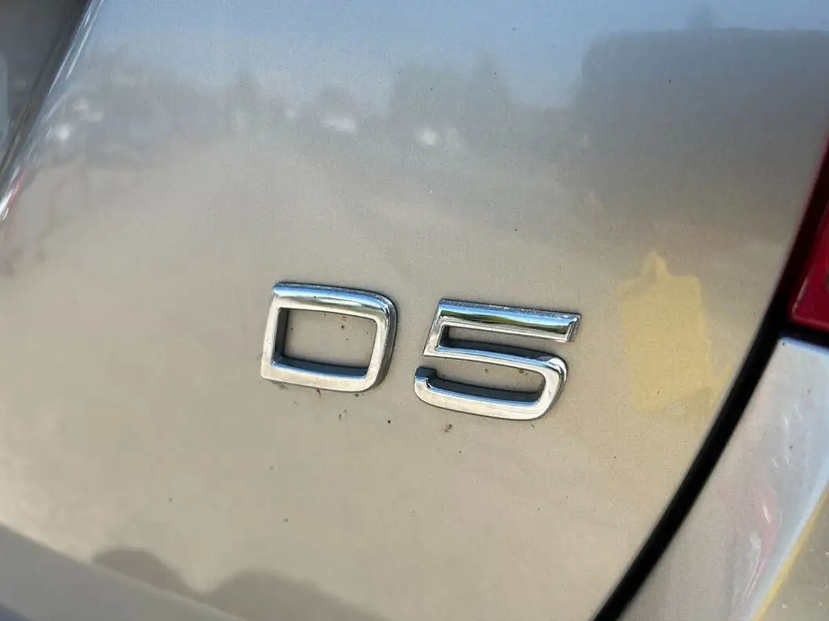 2014-volvo-v60-24td-d5-se-lux-geartronic-big-7