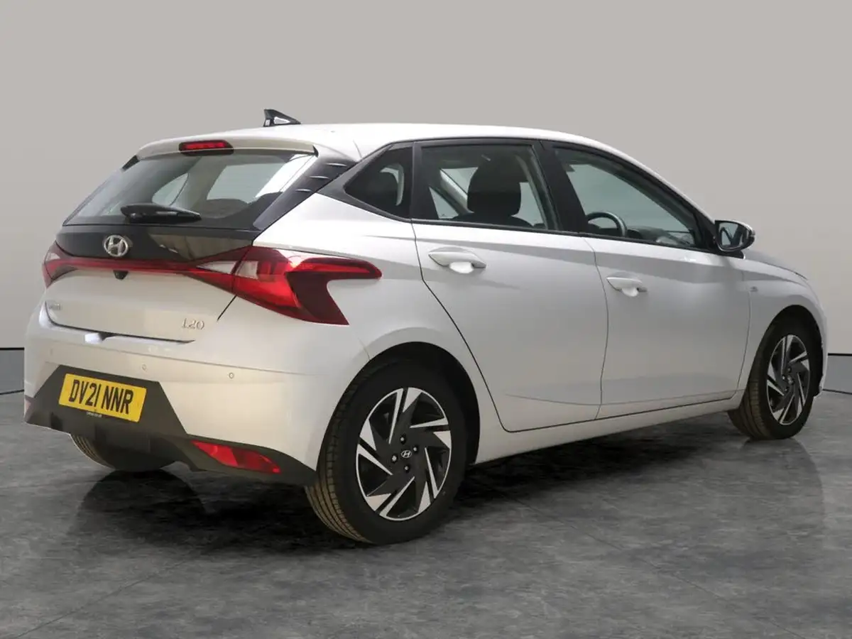 2021-hyundai-i20-10-t-gdi-se-connect-eclutch-imt-big-10