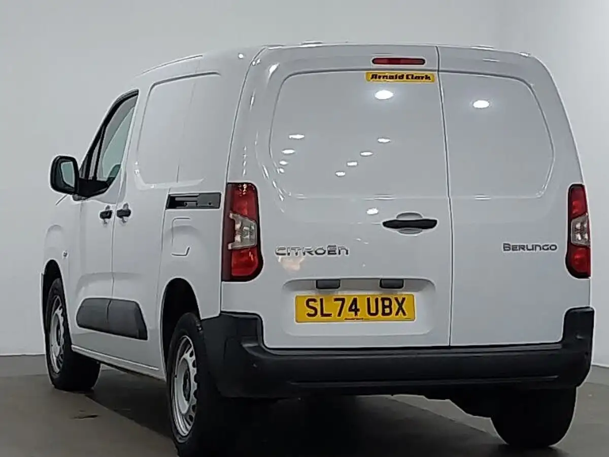 2024-citroen-berlingo-15-bluehdi-m-enterprise-100pseu6e-big-1