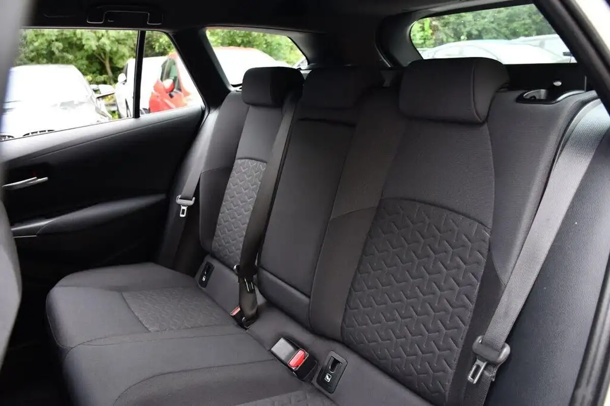2020-toyota-corolla-18-vvt-i-icon-spare-wheel-touring-sports-5d-big-21