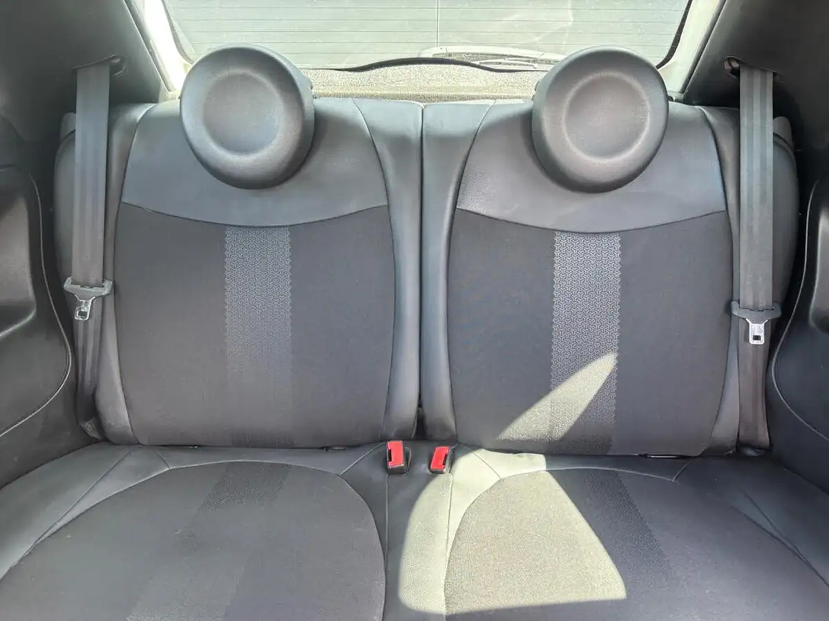 2015-fiat-500-12-s-big-32