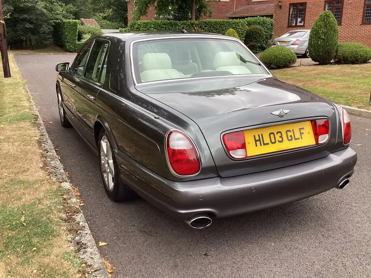 2003-bentley-arnage-68-t-big-33