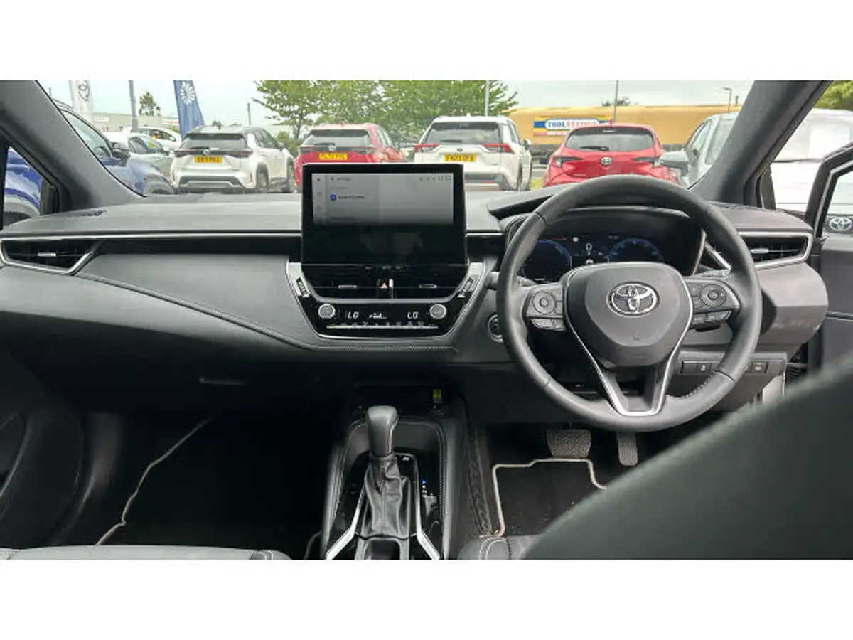 2023-toyota-corolla-20-vvt-i-excel-193bhp-hatchback-big-4