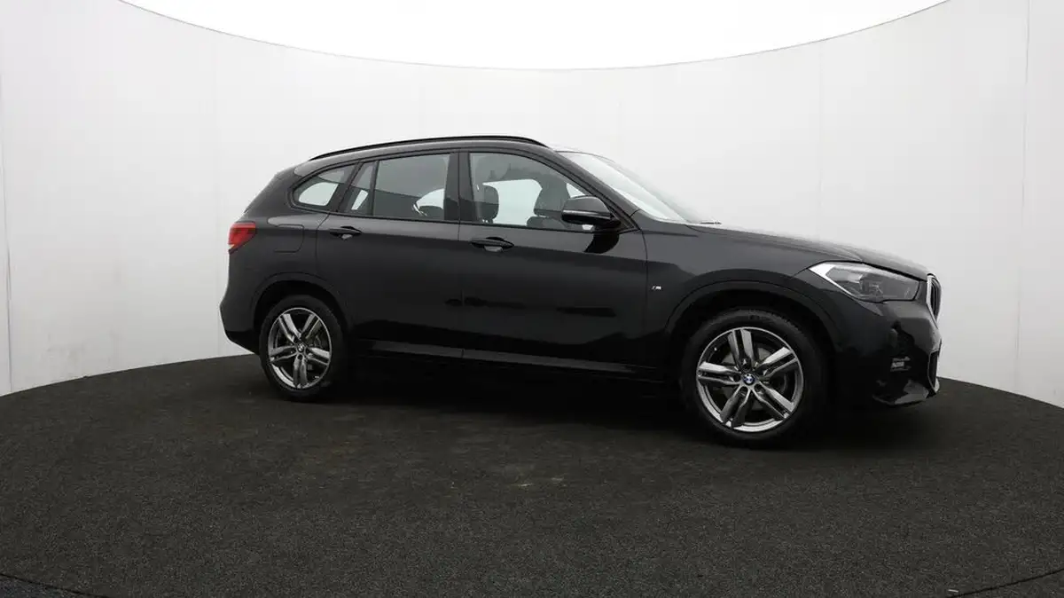 2021-bmw-x1-15-sdrive18i-m-sport-tech-pack-ii-dct-big-39