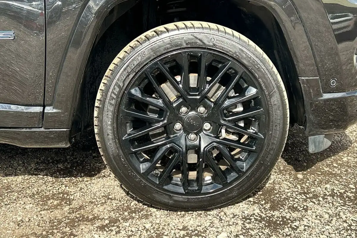 2022-jeep-compass-13-gse-s-big-4
