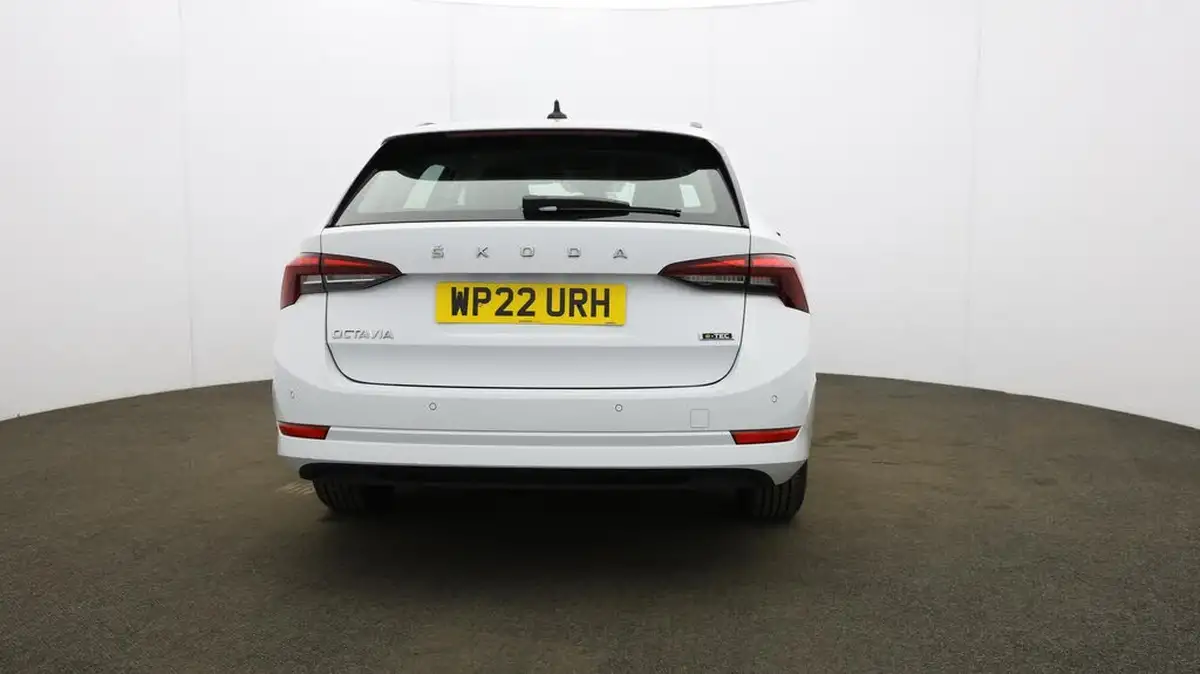 2022-skoda-octavia-10-tsi-se-technology-110ps-estate-big-56