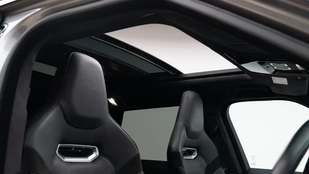 2022-land-rover-range-rover-sport-50-v8-p575-svr-carbon-edition-big-36
