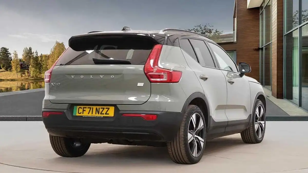 2022-volvo-xc40-e-twin-recharge-big-5