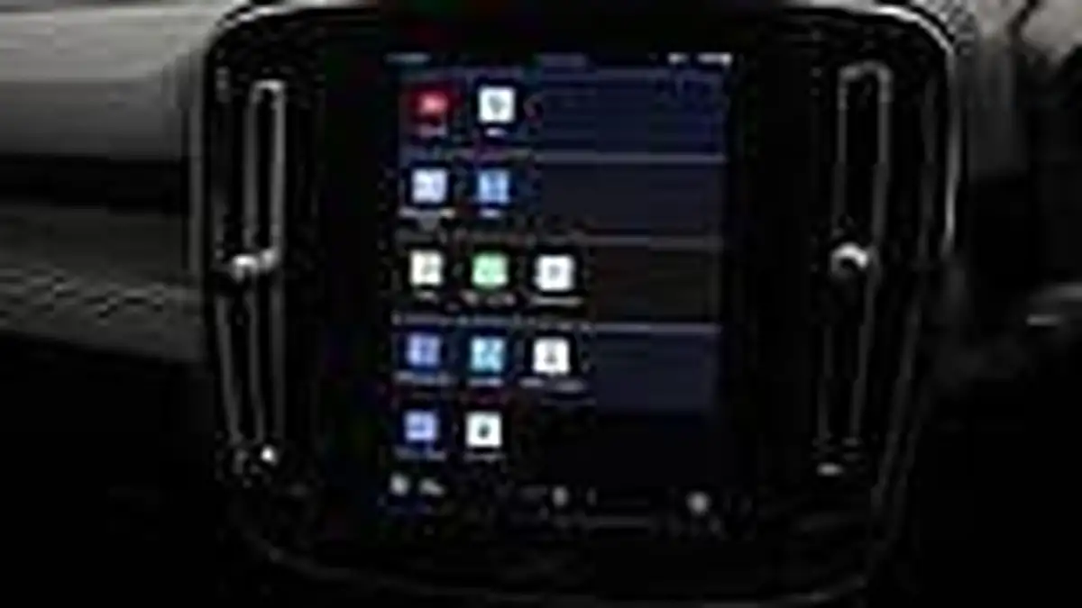2022-volvo-xc40-e-twin-recharge-big-57