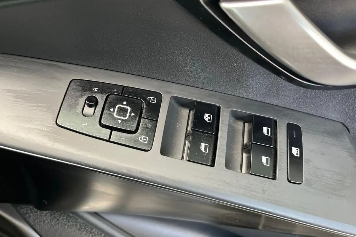 2023-kia-niro-16-gdi-139bhp-hev-132kwh-big-19