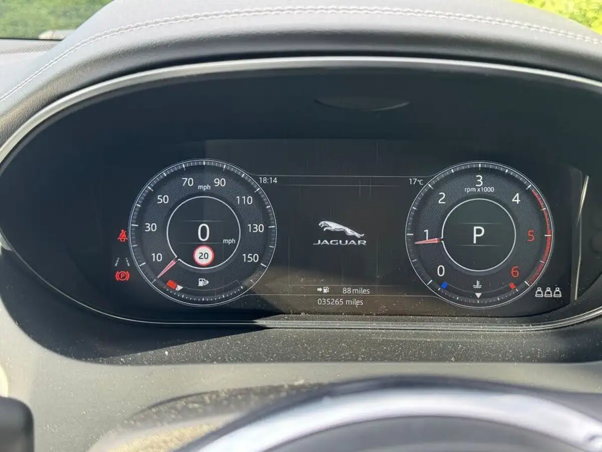 2021-jaguar-e-pace-20-i4d-r-dynamic-hse-240ps-big-40