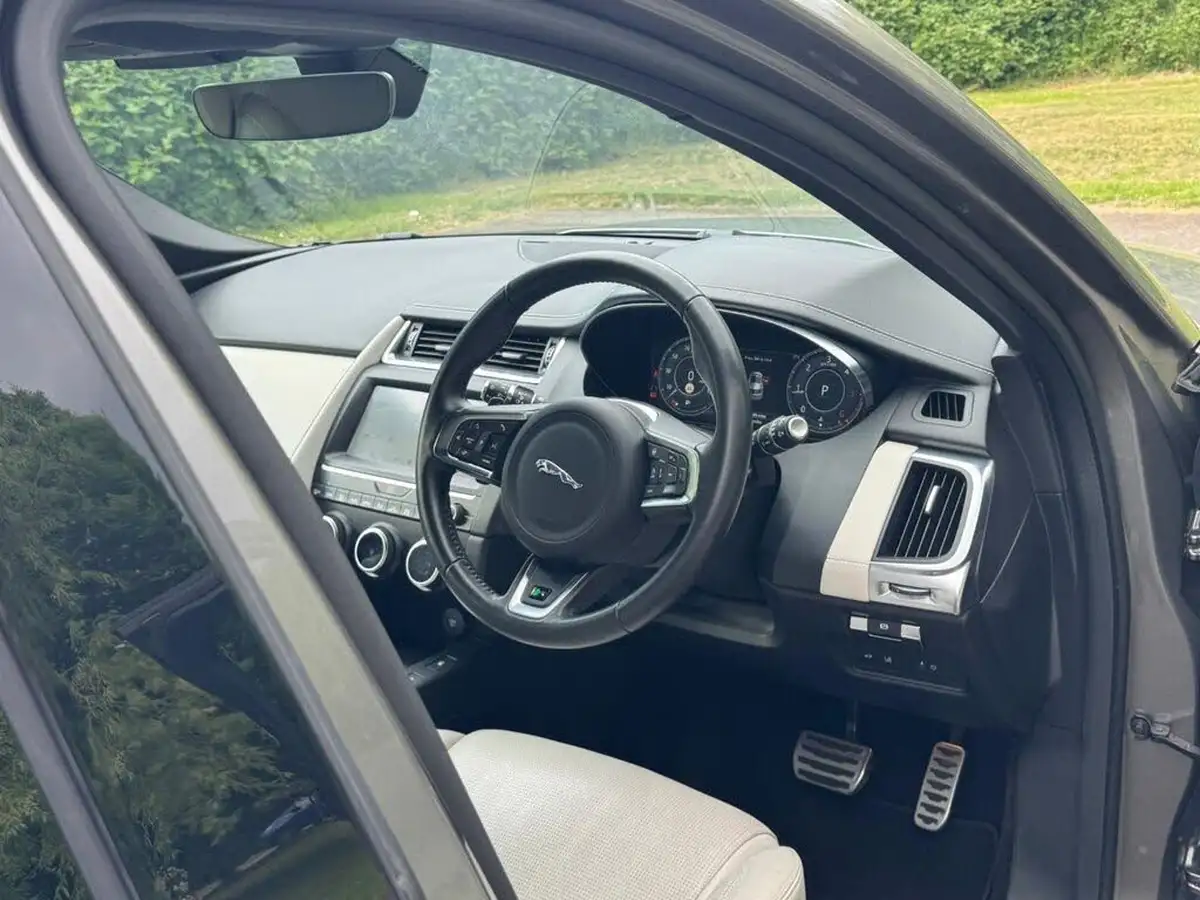 2021-jaguar-e-pace-20-i4d-r-dynamic-hse-240ps-big-16