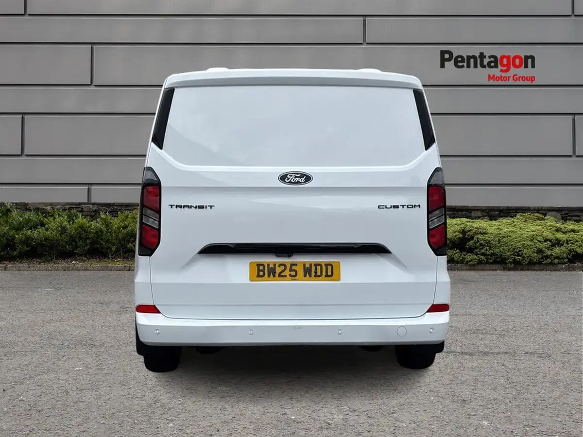 2025-ford-transit-custom-20tdci-280-l1h1-limited-136pseu6e-panel-van-1996cc-big-16
