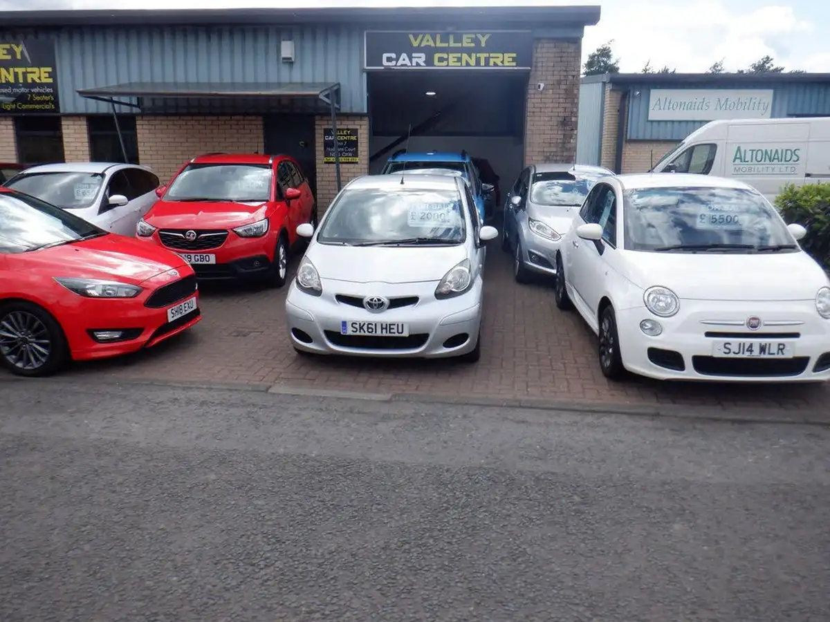 2011-toyota-aygo-10-aygo-ice-5d-big-19