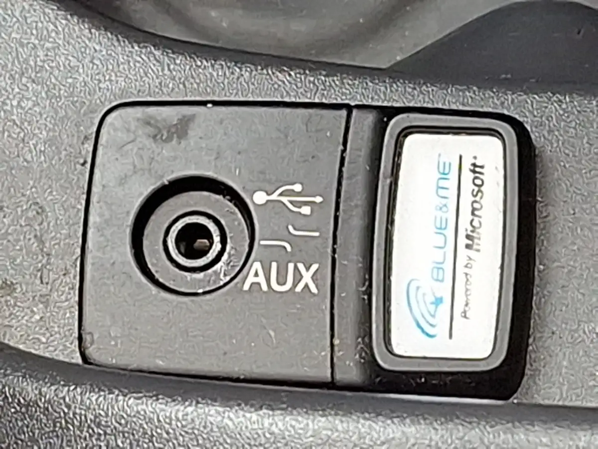 2014-fiat-500-12-lounge-big-14