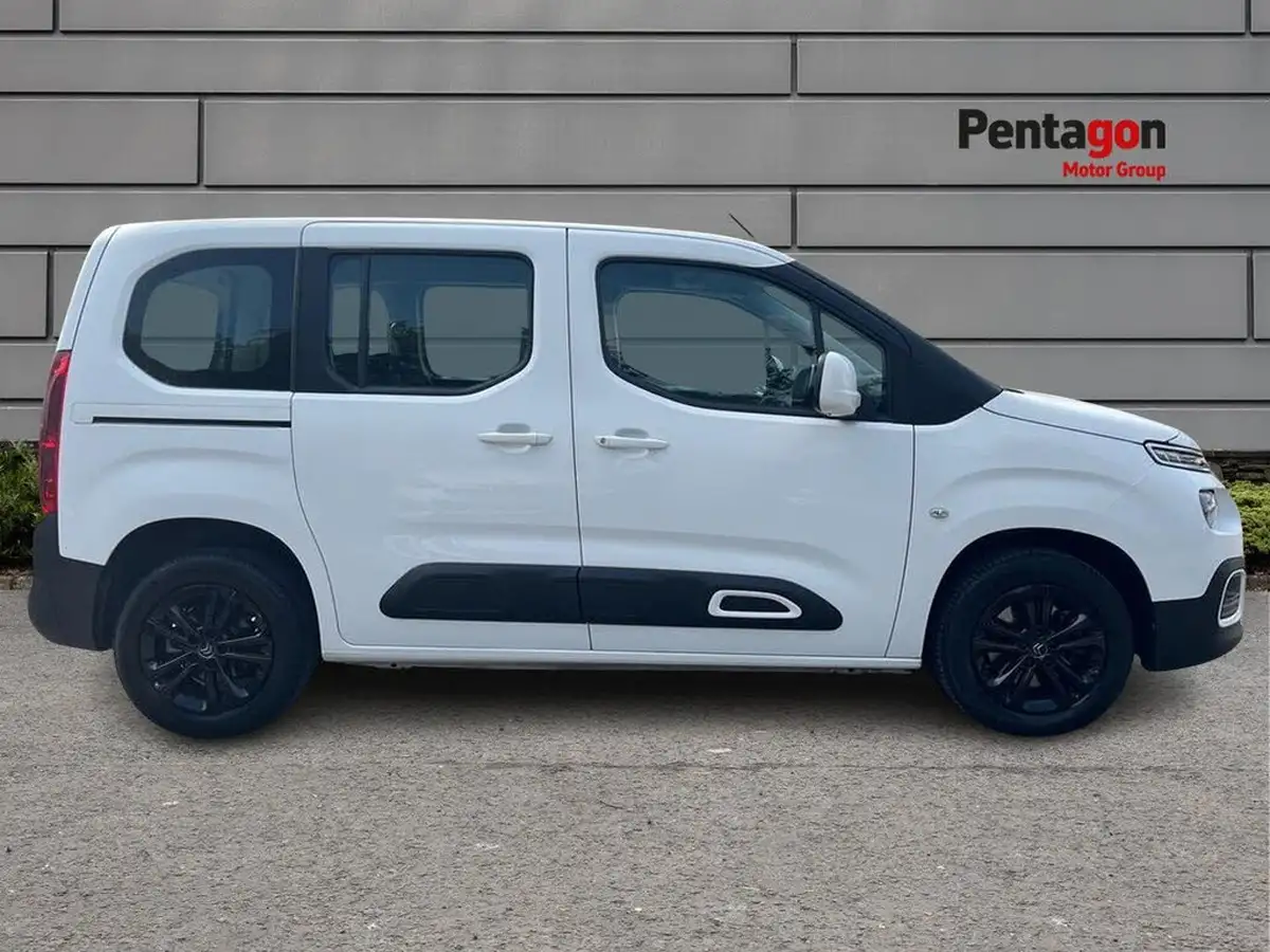 2020-citroen-berlingo-15bluehdi-flair-m-size-130ps-eat8-big-12