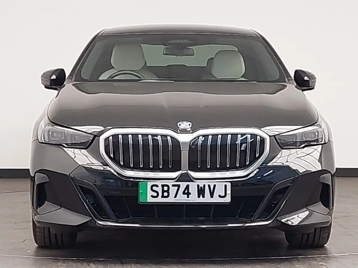 2024-bmw-5-series-e-i5-edrive40-m-sport-technology-plus-packcomfort-pack-saloon-4d-big-15