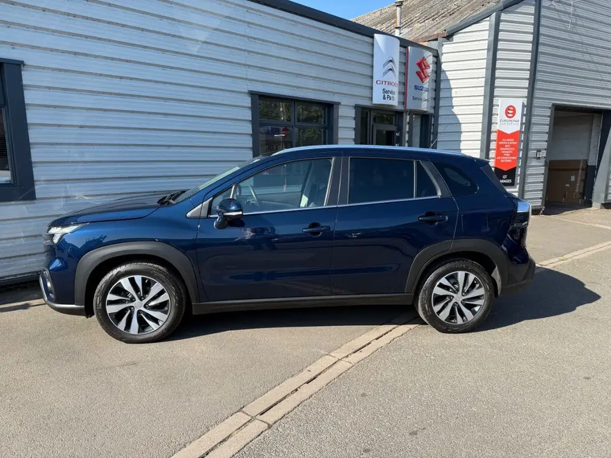 2023-suzuki-s-cross-15-ultra-allgrip-big-2