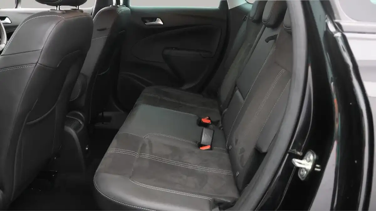 2023-vauxhall-crossland-12-ultimate-130ps-auto-big-16