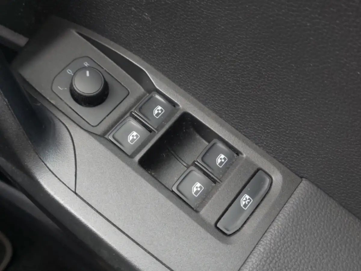 2022-seat-arona-10-tsi-evo-se-big-11