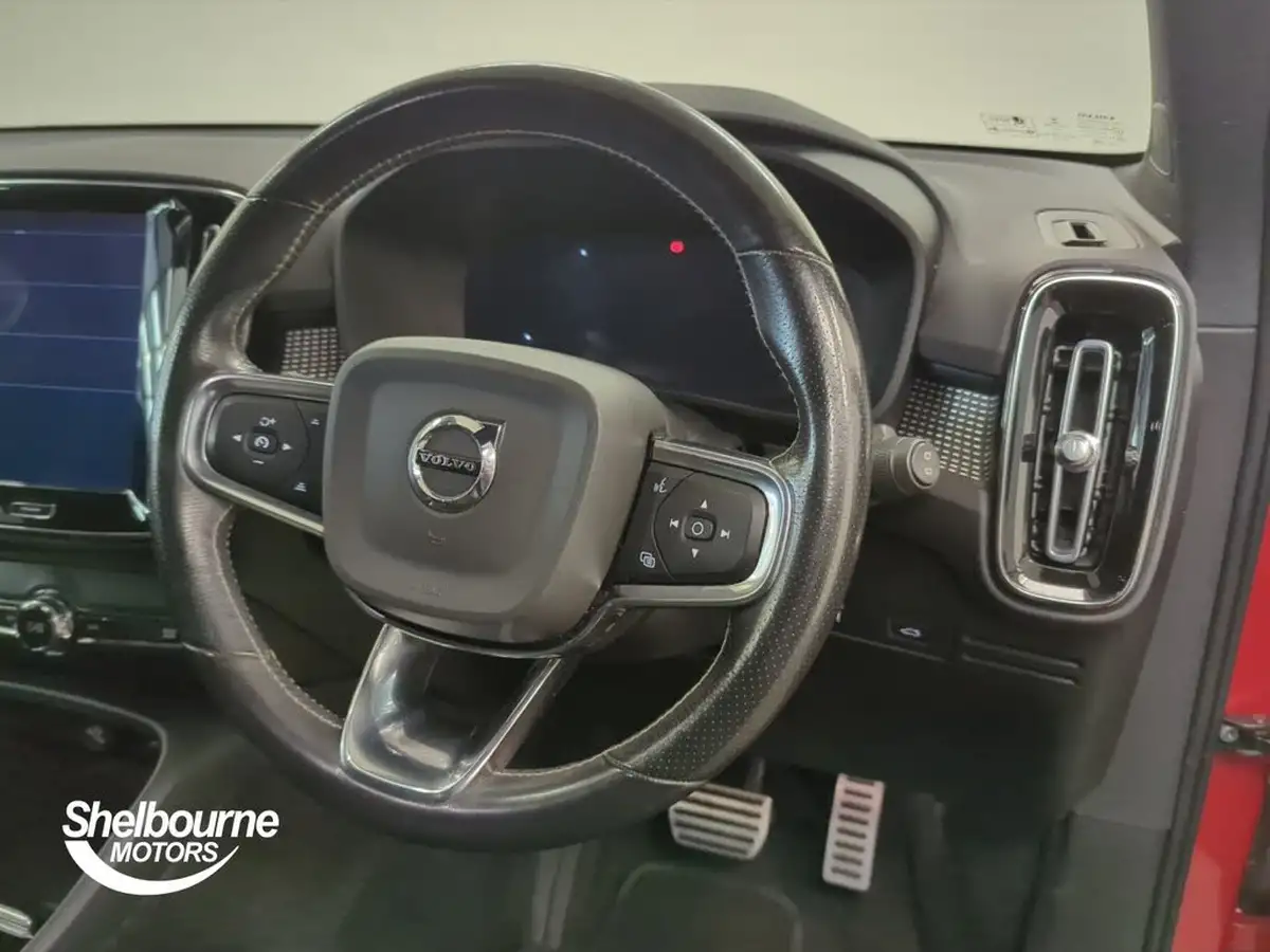 2020-volvo-xc40-15-t3-r-design-geartronic-big-3