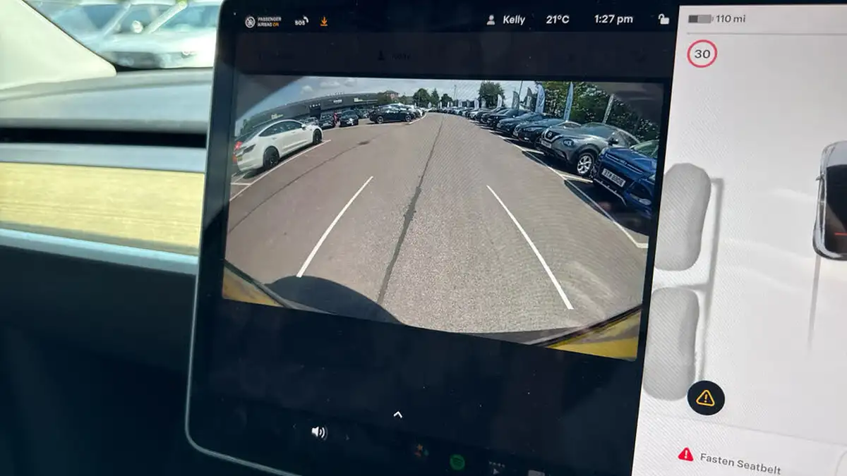 2023-tesla-model-y-e-rwd-big-23