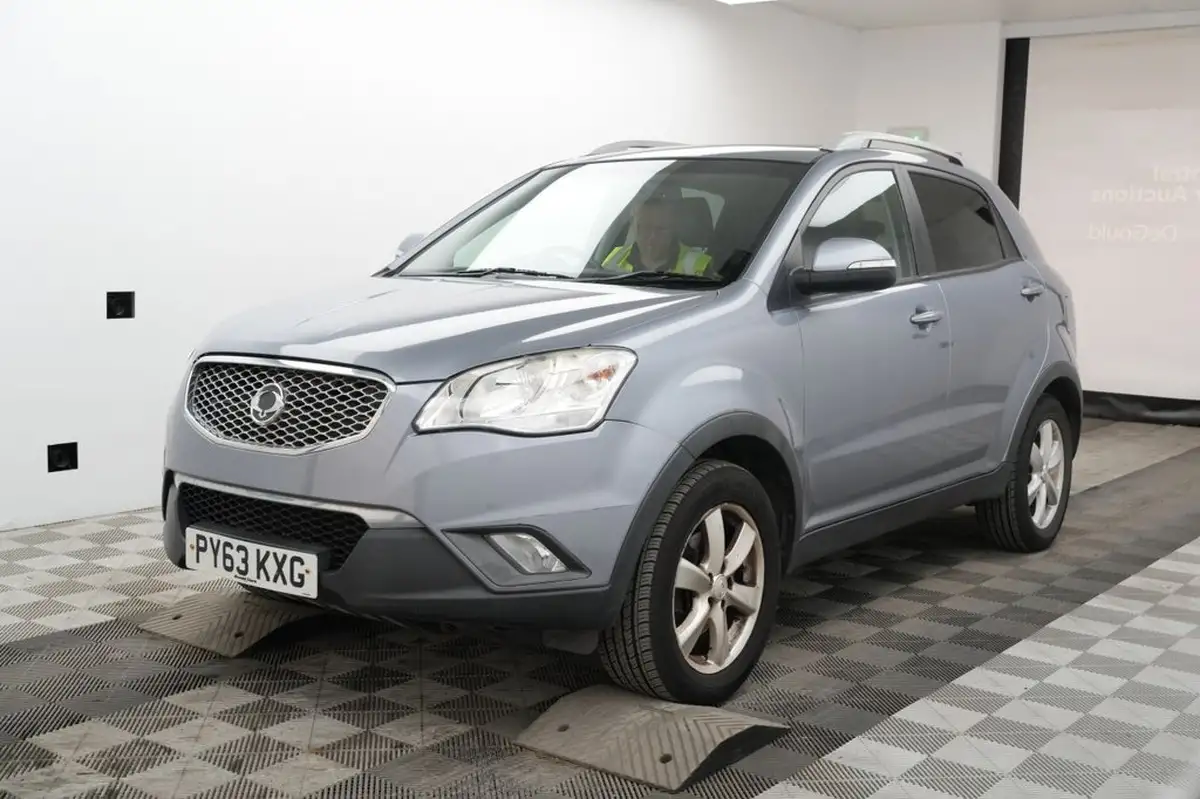 2013-kgm-ssangyong-korando-20td-ex-175ps-auto-big-1