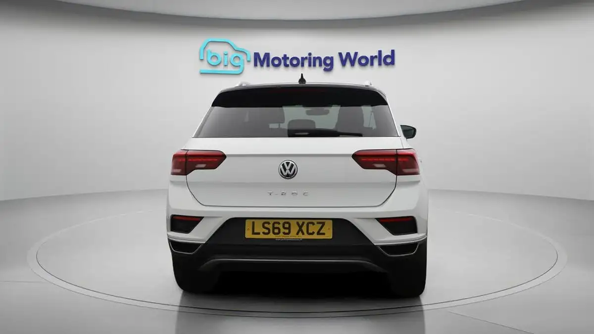 2019-volkswagen-t-roc-15-tsi-sel-dsg-big-6