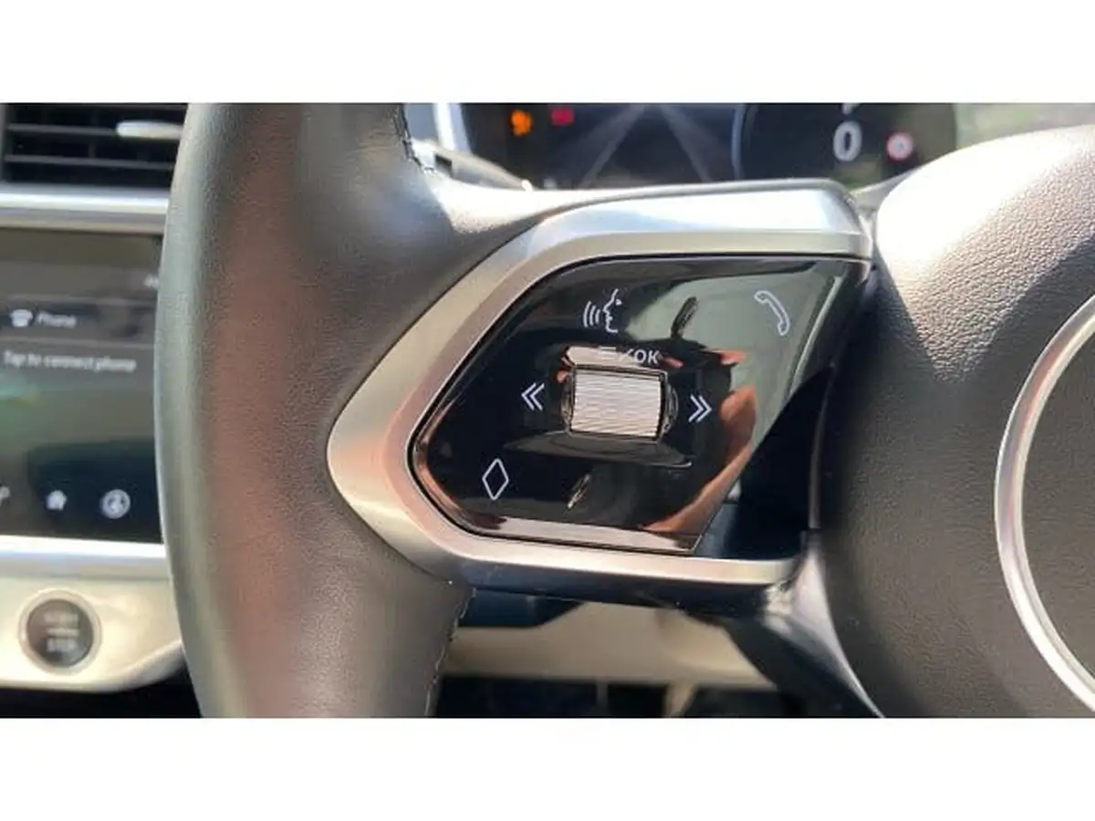 2019-jaguar-i-pace-ev400-se-big-34