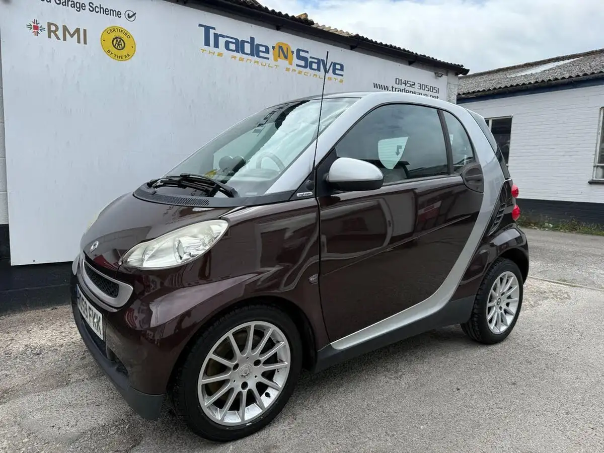 2009-smart-fortwo-10-passion-71bhp-coupe-big-2