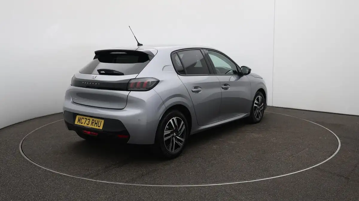 2023-peugeot-208-12-puretech-allure-premium-100ps-big-53