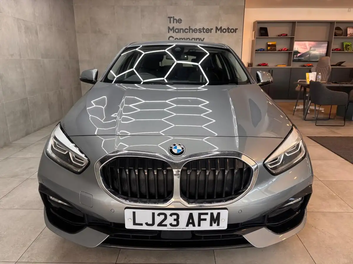 2023-bmw-1-series-15-118i-sport-dct-big-1