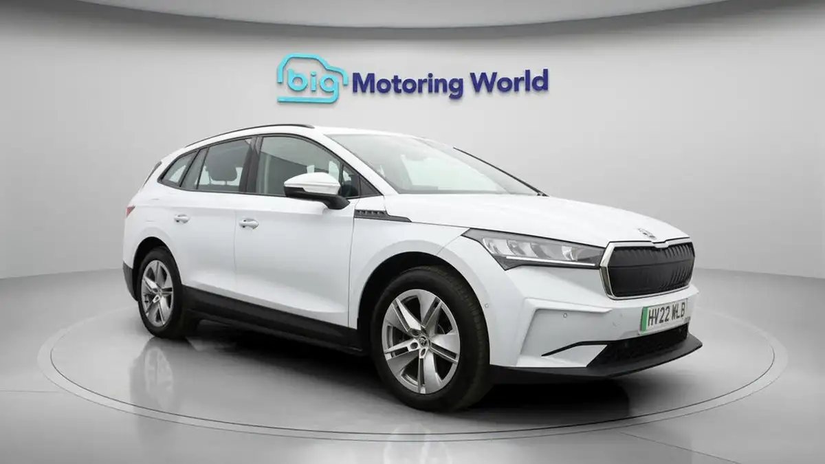 2022-skoda-enyaq-e-60-big-1