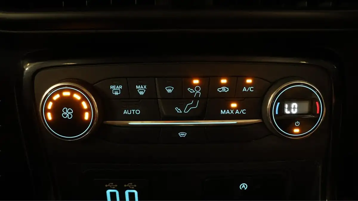 2019-ford-ecosport-10t-titanium-125ps-big-12