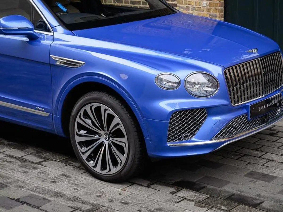 2024-bentley-bentayga-40-v8-extended-wheelbase-azure-big-62