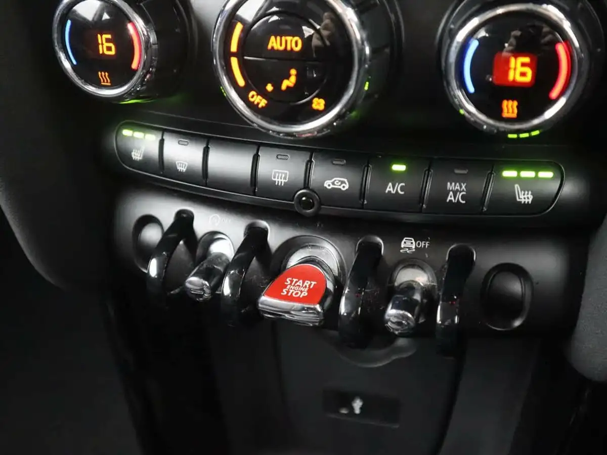 2021-mini-cooper-15-cooper-classic-hatchback-3d-big-19