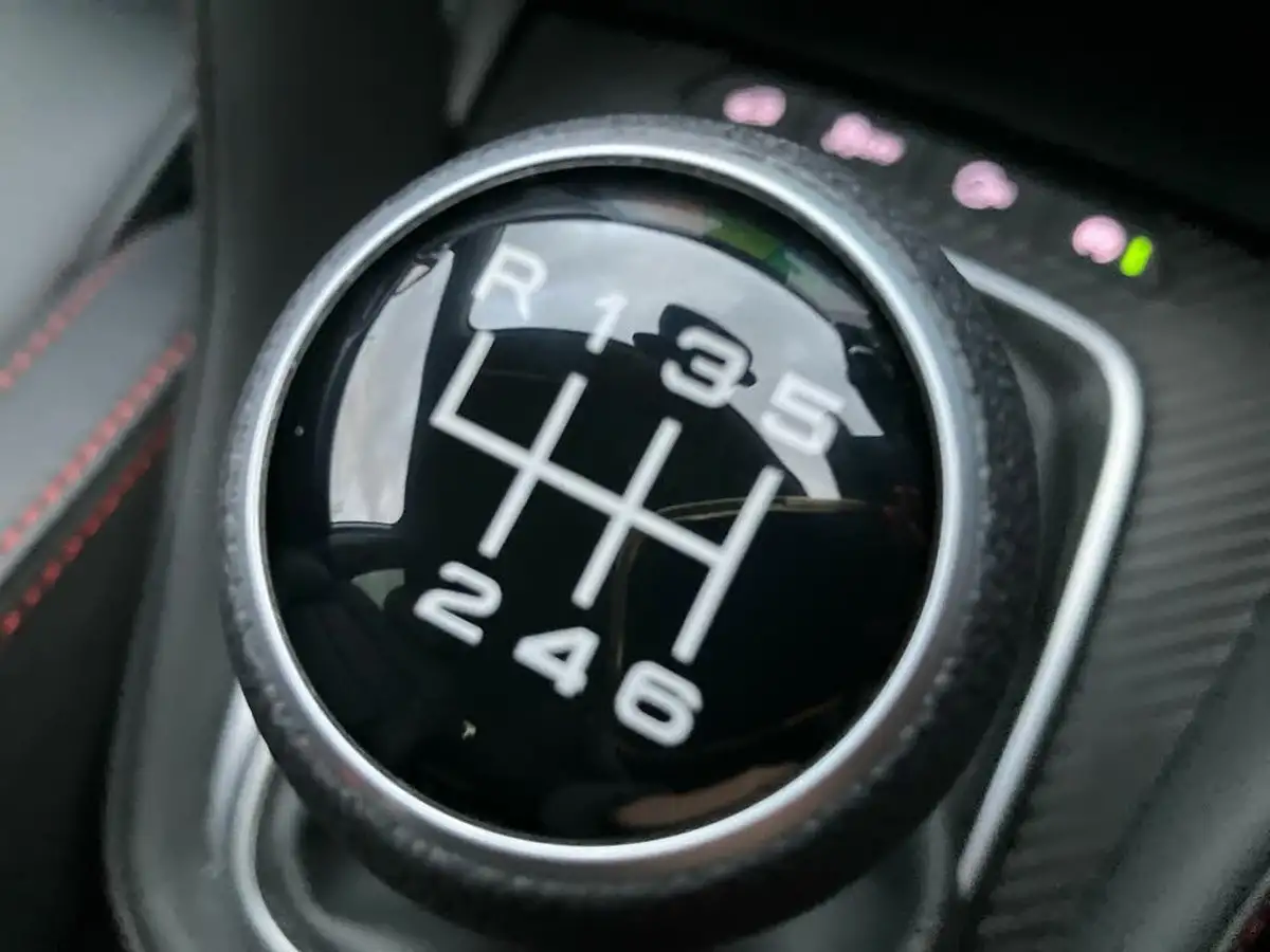 2024-mg-zs-suv-10t-gdi-exclusive-big-20