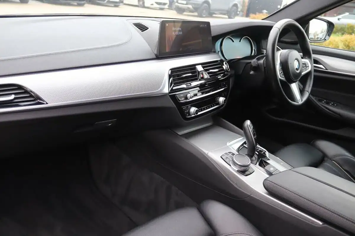 2018-bmw-5-series-20td-520d-m-sport-188bhp-ss-saloon-4d-big-25