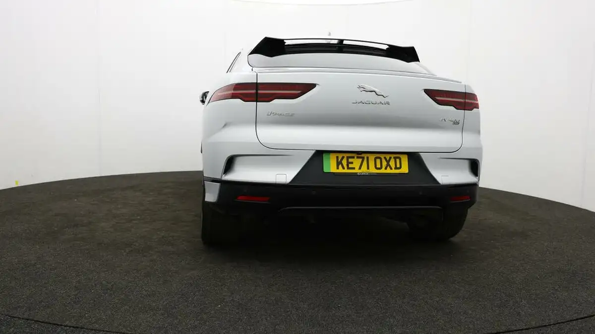 2021-jaguar-i-pace-ev400-se-big-35