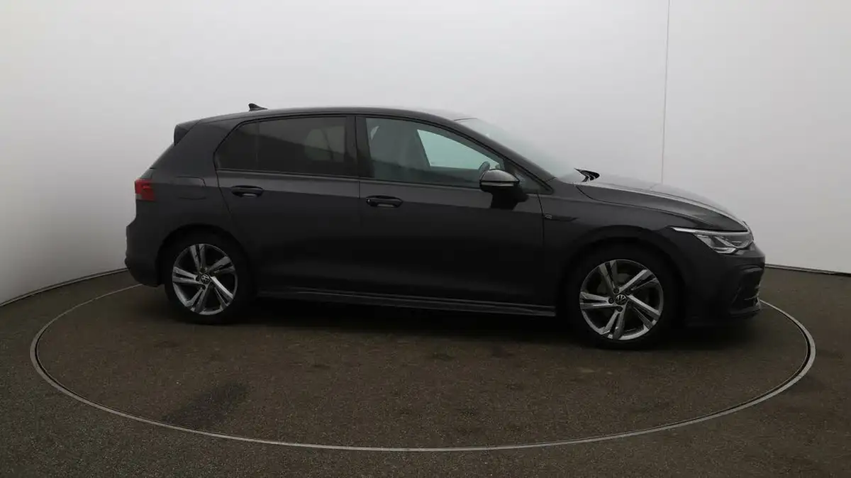 2022-volkswagen-golf-15-tsi-r-line-150ps-hatchback-big-42