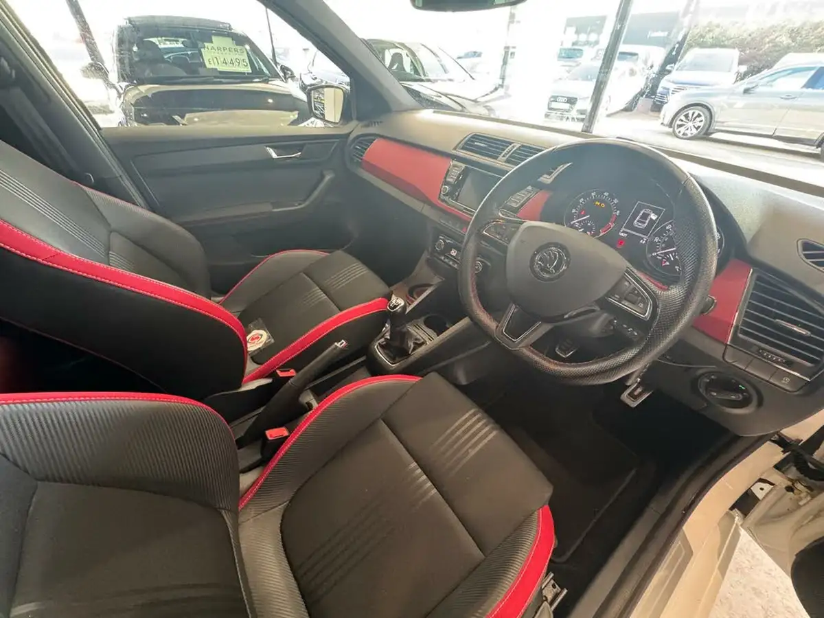 2020-skoda-fabia-10-tsi-monte-carlo-95ps-hatchback-big-14