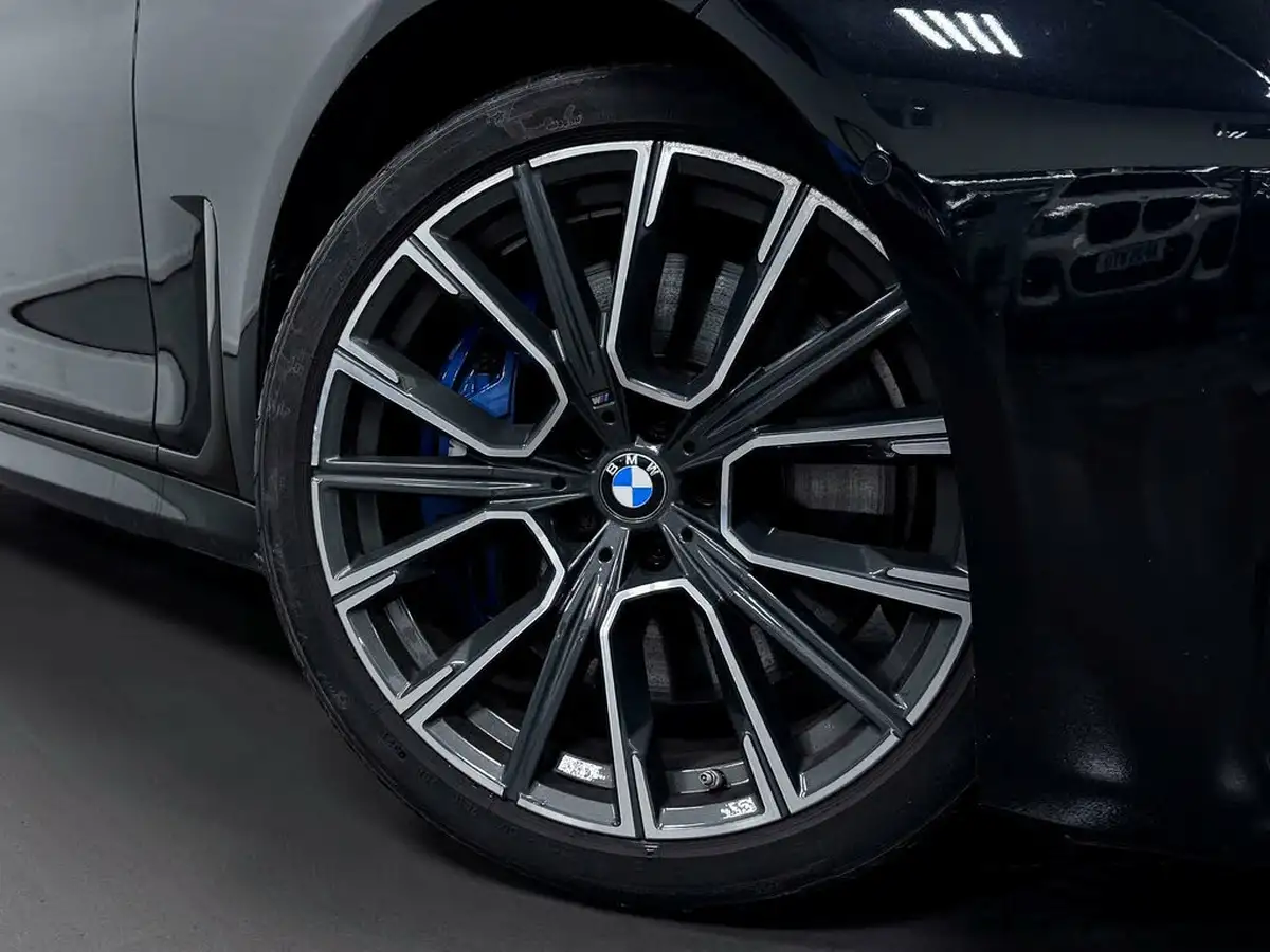2021-bmw-7-series-30-745e-m-sport-big-10
