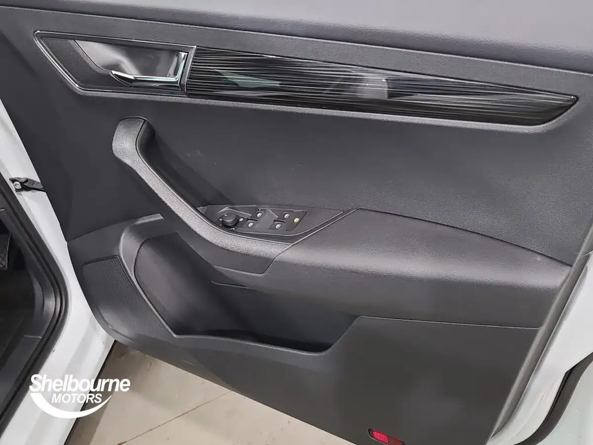 2021-skoda-karoq-15-tsi-se-l-dsg-big-18